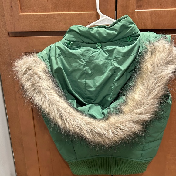 Vintage Abercrombie and Fitch hooded vest - Picture 7 of 9